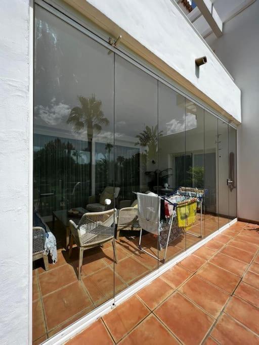 Alcazaba Blue Lagoon 3 Bedroom, Ground Floor Apartment Estepona Bagian luar foto