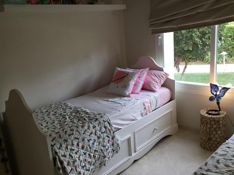 Alcazaba Blue Lagoon 3 Bedroom, Ground Floor Apartment Estepona Bagian luar foto